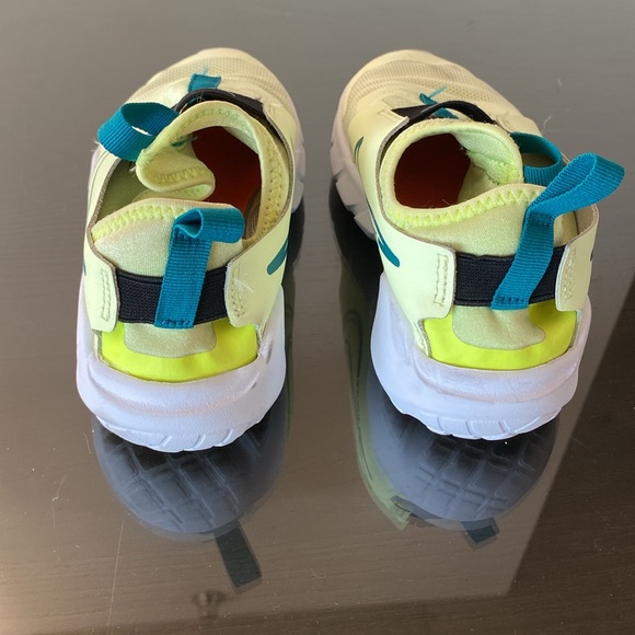 Nike Flex Runner 2 - Picture 4 of 7